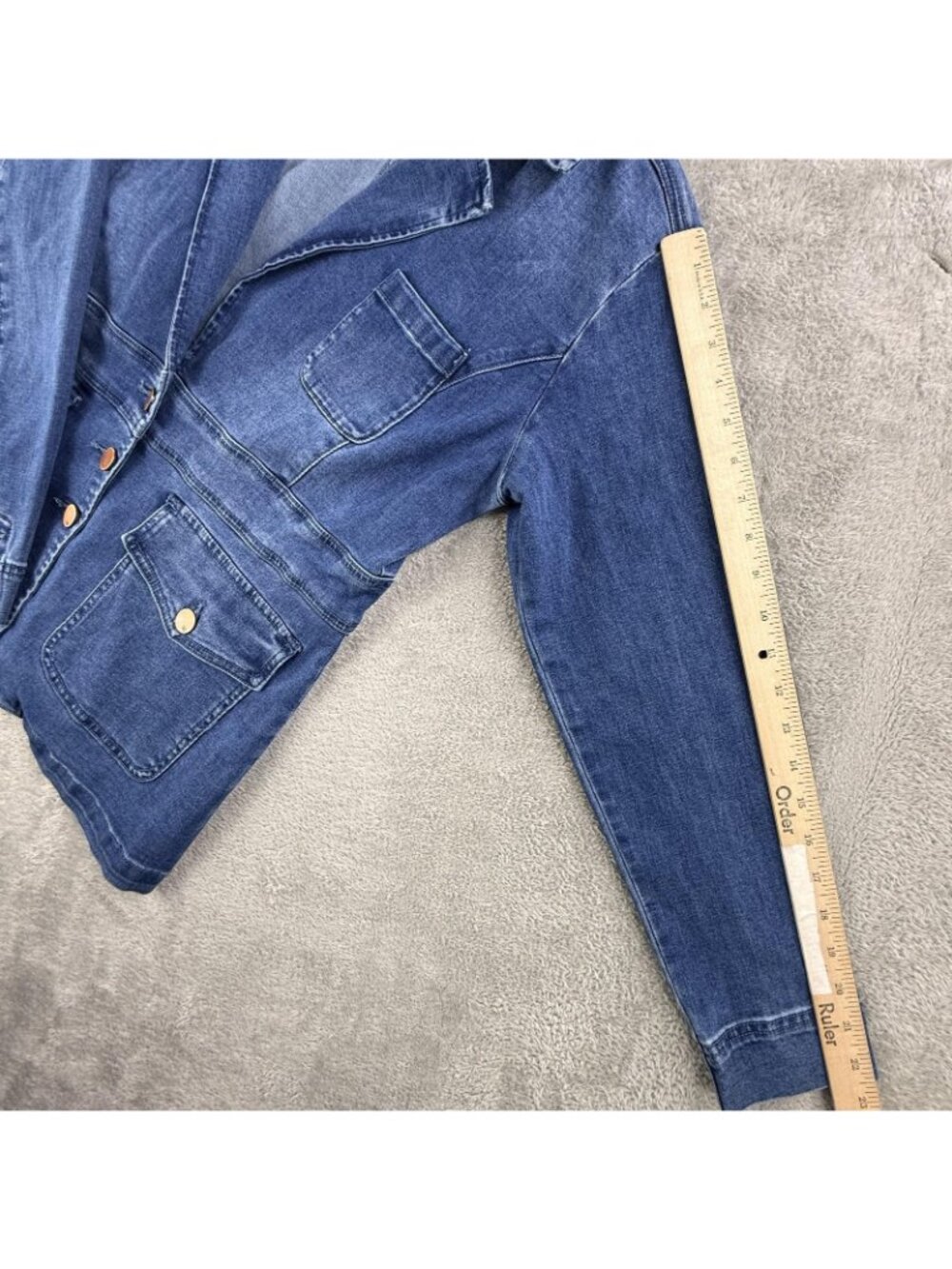 DG2 Diane Gilman Denim Jacket Womens Medium Blue Blazer Button Front Pockets - Picture 12 of 16